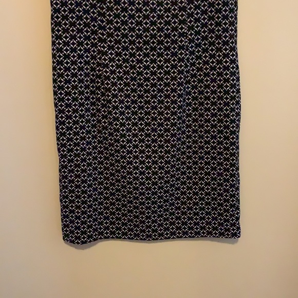 Dress - Picture 4 of 6